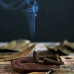 Aromatic incense and smoke for relaxation